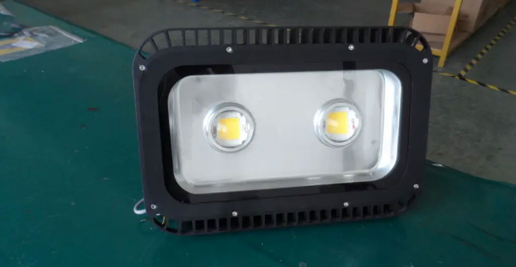 The Installation Method Of LED Tunnel Light