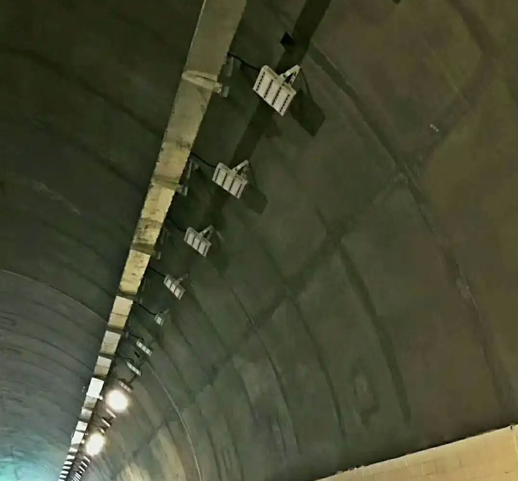 Tunnel lighting is generally divided into five sections